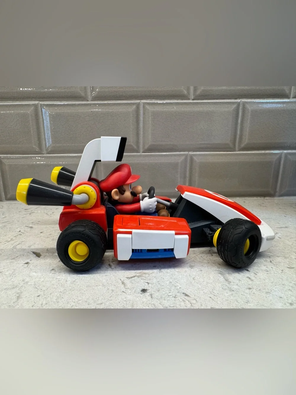 Excellent condition Nintendo Switch Mario Kart Live home circuit RC Kart